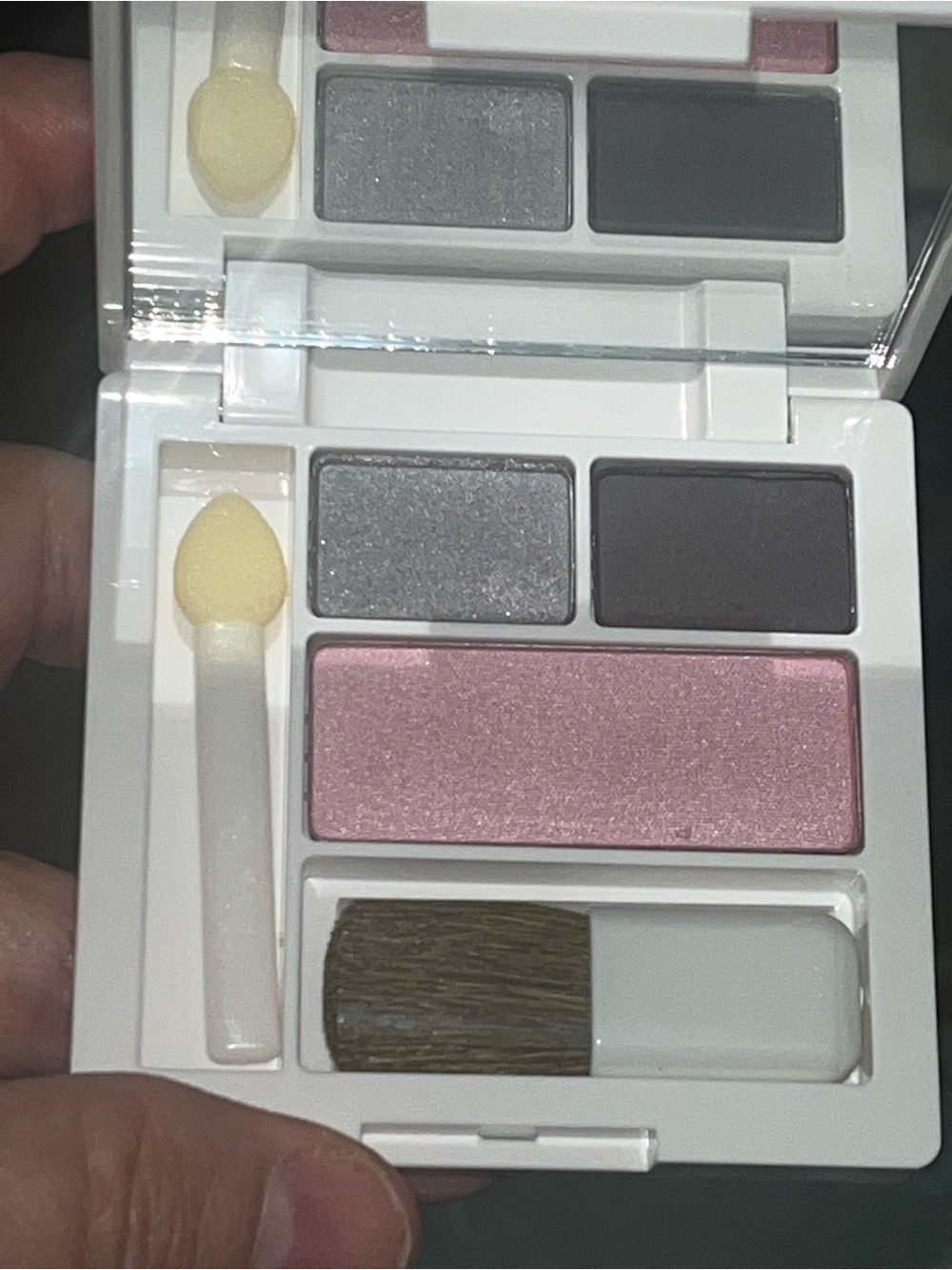 New Clinique Eyeshadow & Blush Palette - Picture 1 of 2